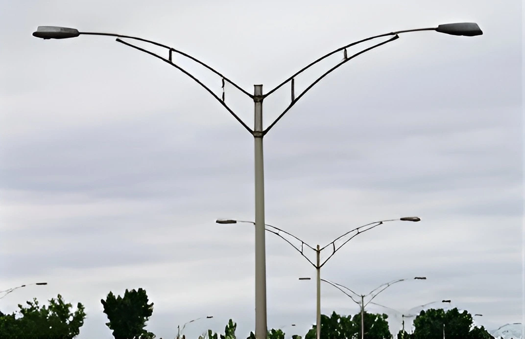 DOOVY-1 STREET LIGHT