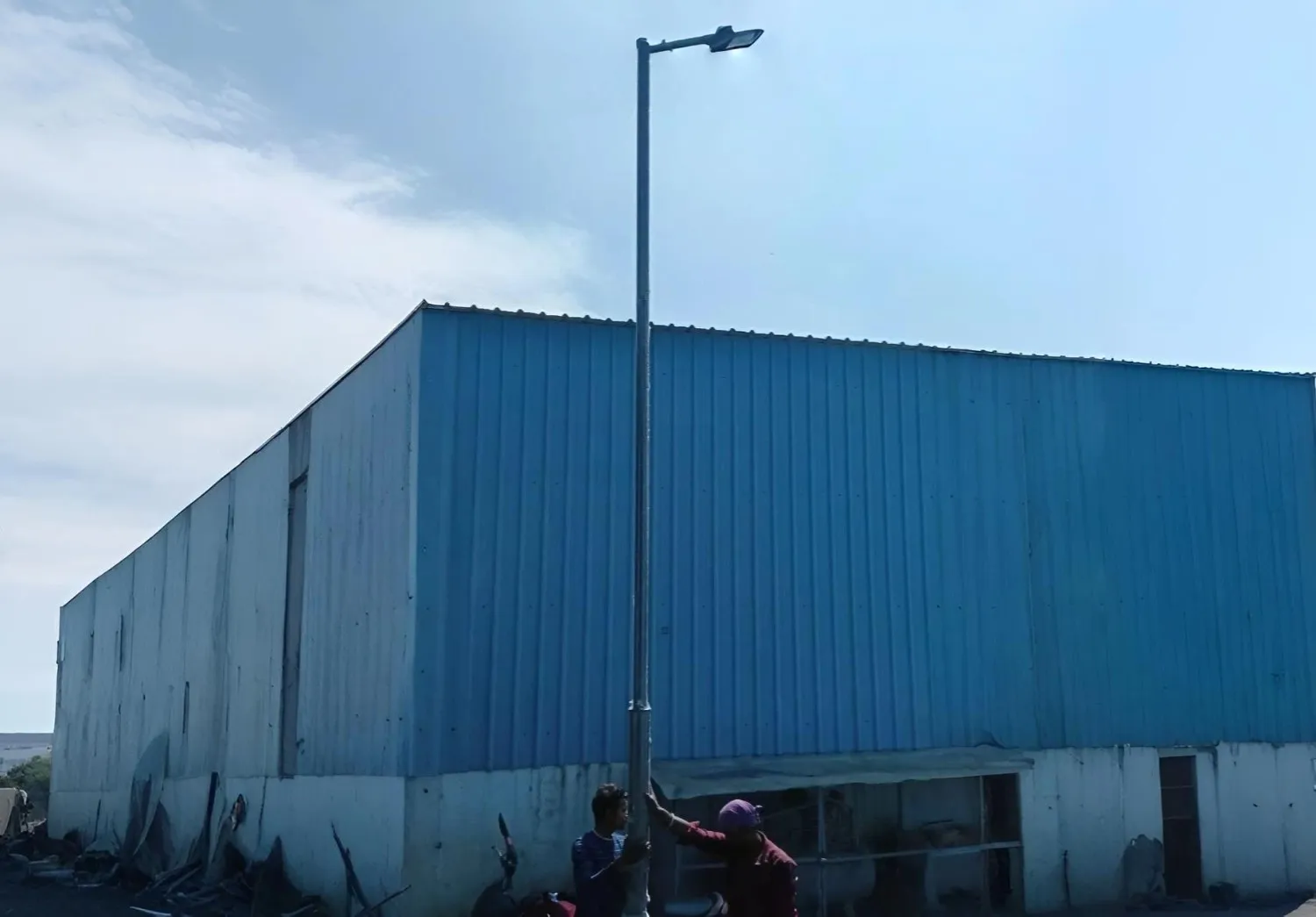 STREET KING SINGLE ARM POLES