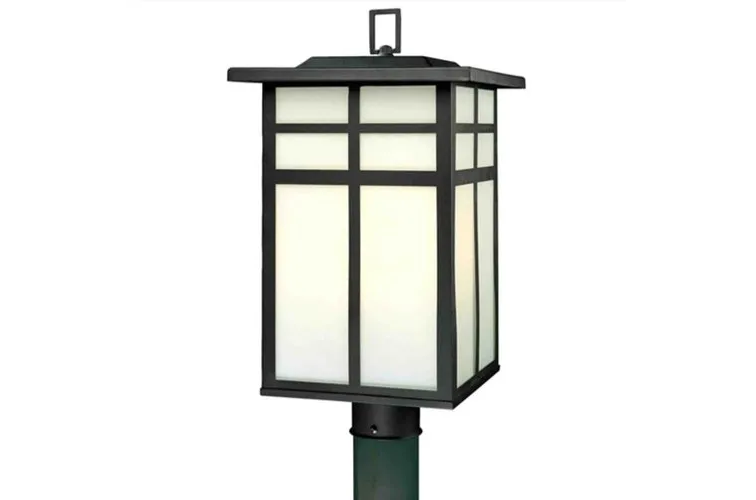 Square Gate Light