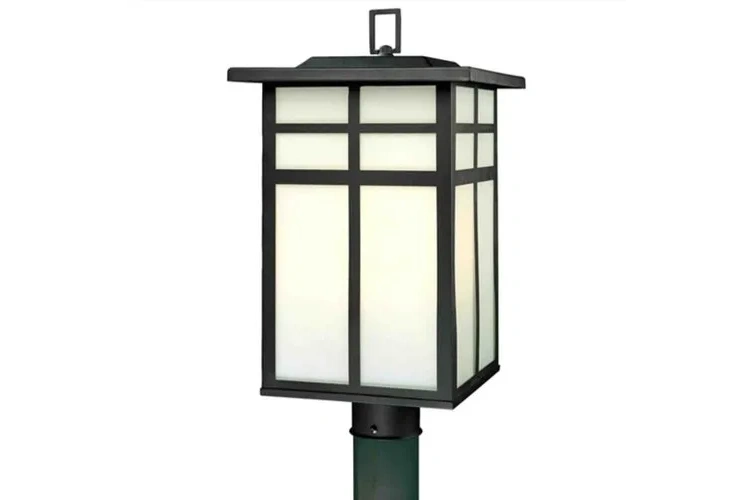 Square Gate Light