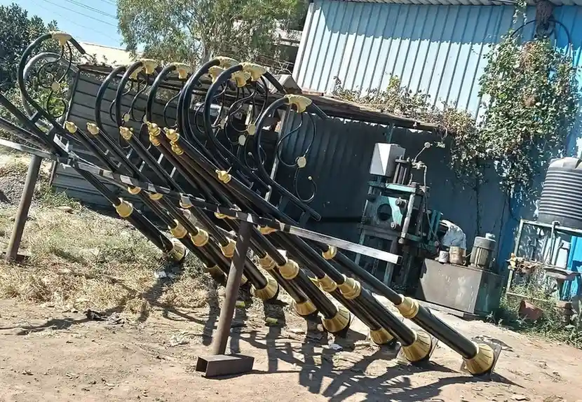 Street King Light Poles